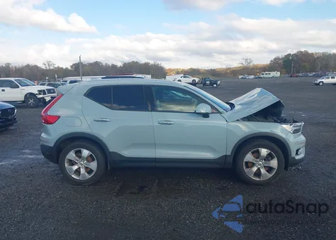 2019 Volvo Xc40 T5 Momentum/T5 R-Design z USA, uszkodzony, nr VIN YV4162XZ1K2019034